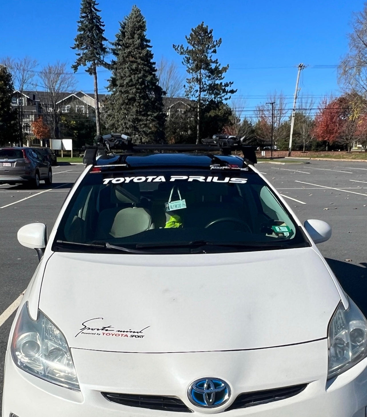 28AC783A-7F28-4D6C-A0B2-57BD345226AA - R&E Wraps and Graphics LTD - Toyota Prius Sunstrip - Prius, sunstrip, sunstrips, Toyota