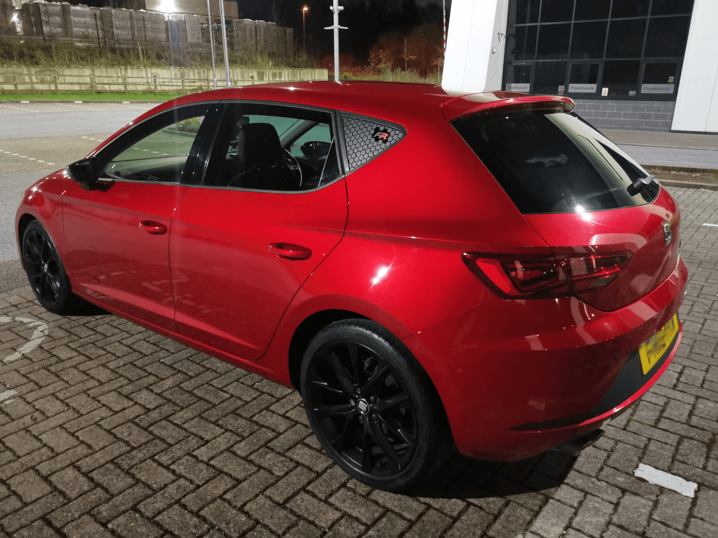 342995901_558552923114103_3723832623028332921_n - R&E Wraps and Graphics LTD - SEAT Leon MK2 (2005-2012) FR Honeycomb Side Window Stickers - CUPRA, honey comb, SEAT, Seat Cupra, side window decals