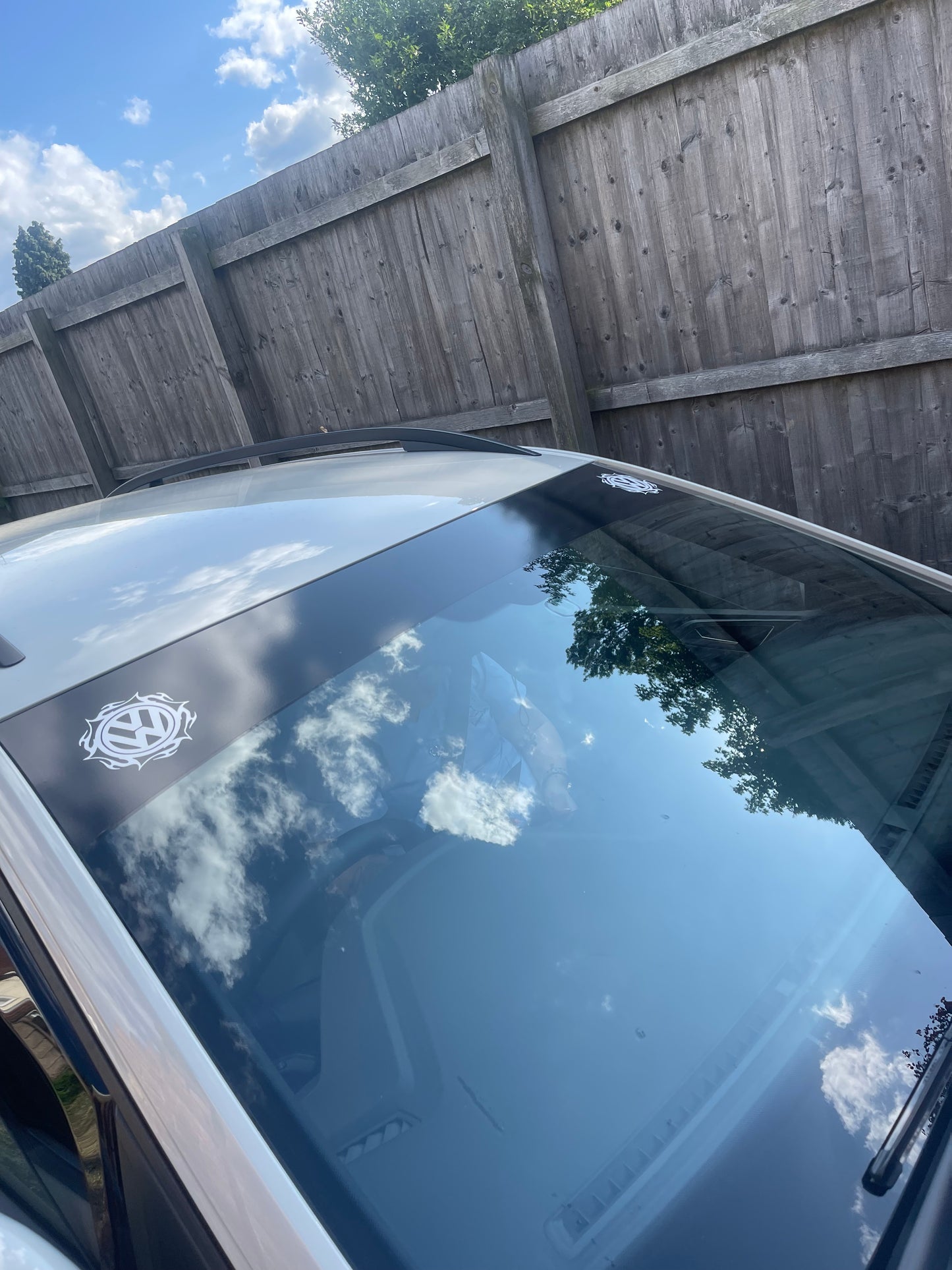 60E15C66-0A96-4982-8640-66FF1CE483CE - R&E Wraps and Graphics LTD - Volkswagen Sunstrip - sunstrips, Volkswagen, VW