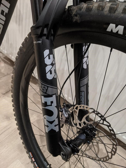 C5D49283-A2A4-45D8-A04F-D1A249EF82DD - R&E Wraps and Graphics LTD - FOX Factory 38 Fork Sticker Set - Fox, Fox 38, Fox factory