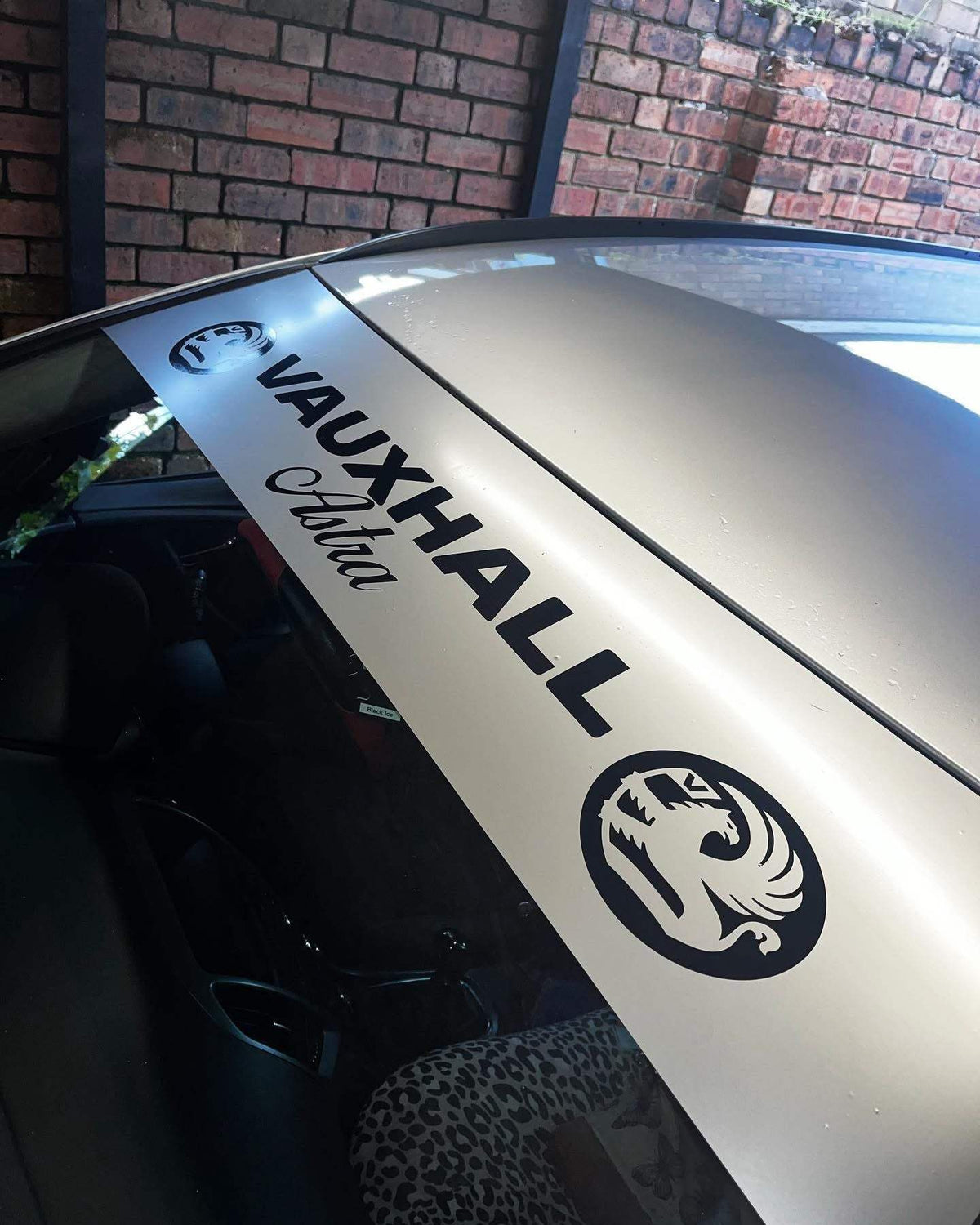 IMG-0809 - R&E Wraps and Graphics LTD - Vauxhall Astra Sunstrip - Vauxhall Astra