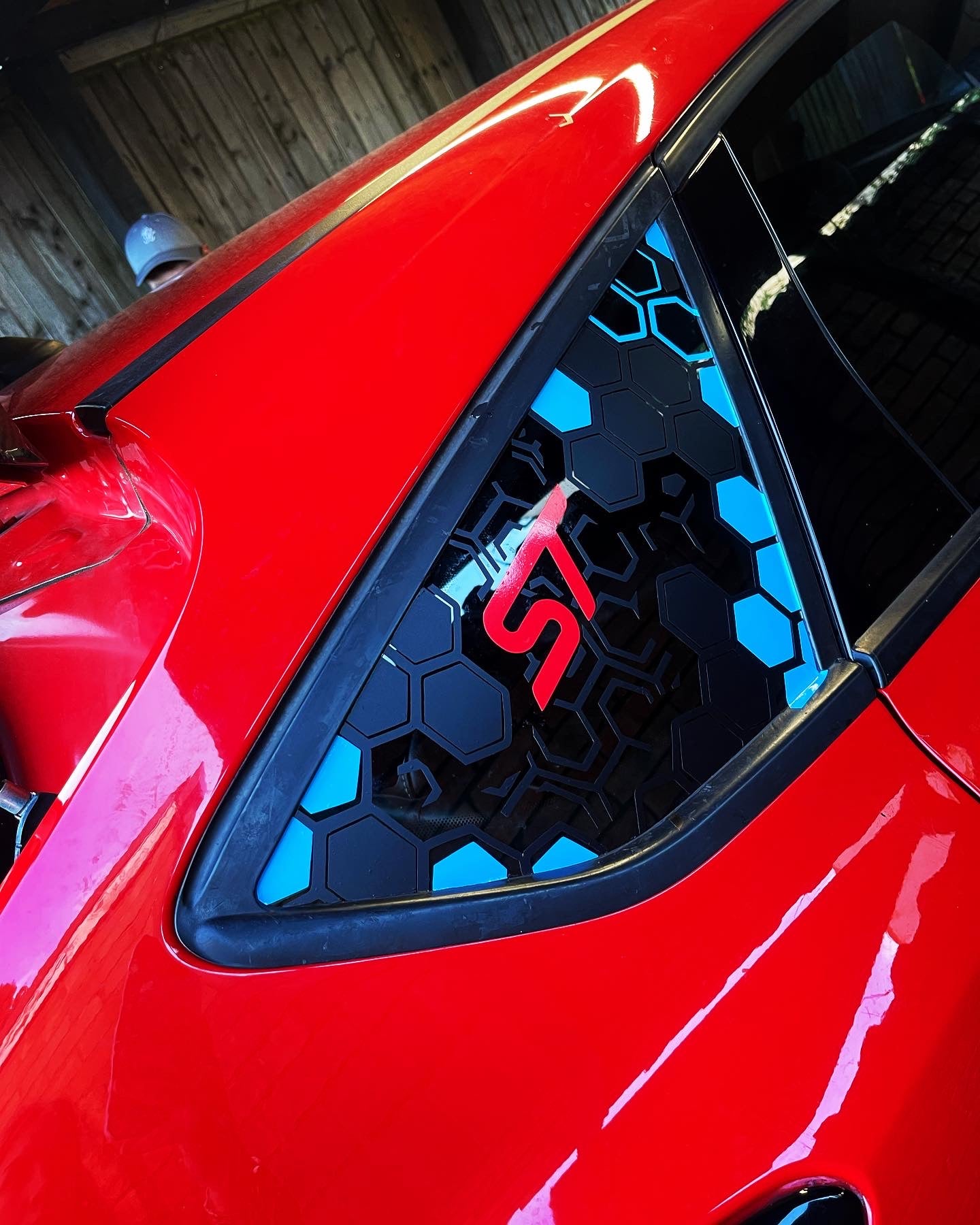 Honey Comb Focus ST MK3 Side Window Stickers