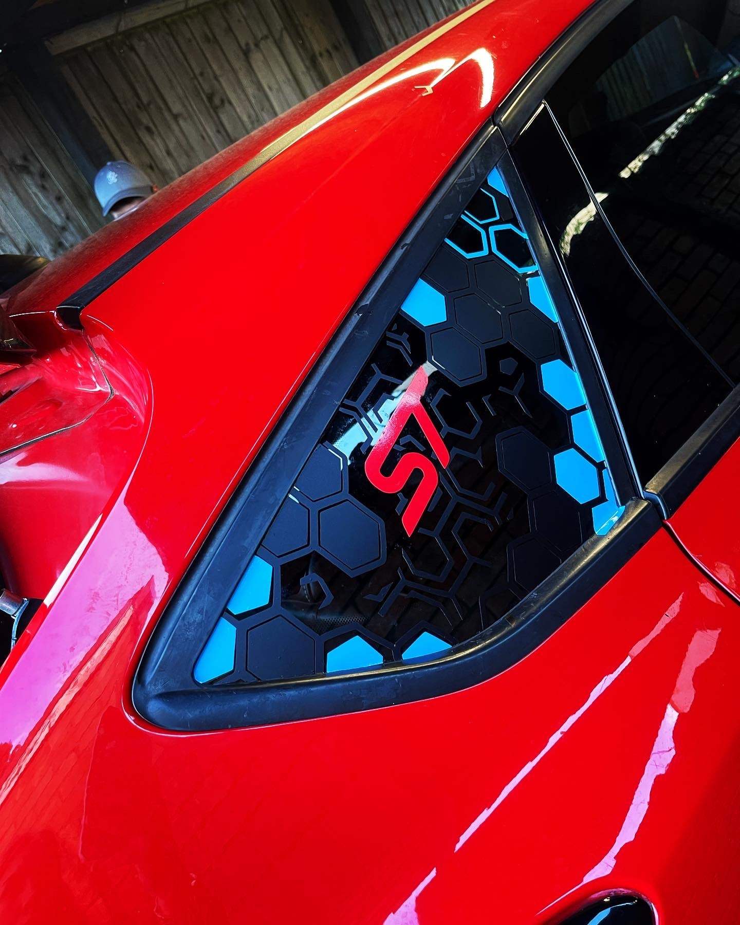 image_1ca9062b-985c-4ef2-afb7-60a453b27a51 - R&E Wraps and Graphics LTD - Honey Comb Focus ST MK3 Side Window Stickers - honey comb, side window decals, st window decals, stickers