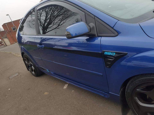 27656984_1964832083845543_2318373015739638719_n - R&E Wraps and Graphics LTD - Ford Focus ST/RS Side Stripes - ford, ford focus, ford focus rs, ford focus rs side stripes, ford focus side stripes, ford side stripe, ford side stripes, ford stripes, side stripes