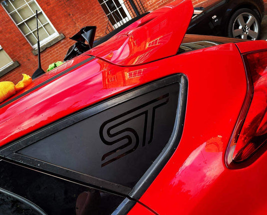 286408522_492450642636833_8184991831530827044_n - R&E Wraps and Graphics LTD - Ford Focus ST Window Stickers - focus rs, ford, ford focus rs, ford focus rs window stickers, ford stickers, window stickers