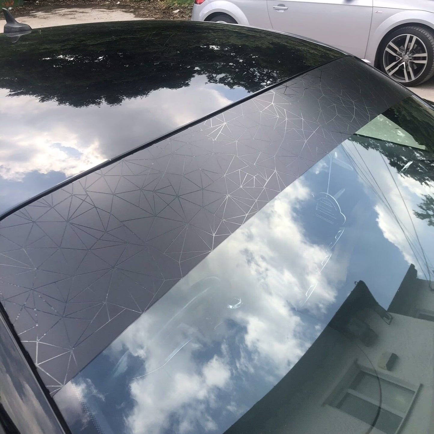 Broken Triangle Cut Out Sunstrip