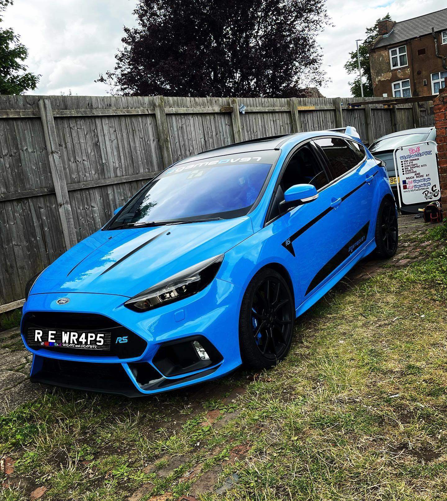 ford-focus-side-stripes-vinyl-decal-racing-stripes-rewrapsandgraphics-2 - R&E Wraps and Graphics LTD - Ford Focus RS Upper Side Stripes - ford, ford focus, ford focus rs, ford focus rs side stripes, ford focus side stripes, ford side stripe, ford side stripes, ford stripes, side stripes