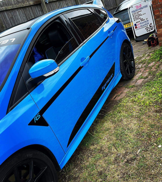 ford-focus-side-stripes-vinyl-decal-racing-stripes-rewrapsandgraphics-3 - R&E Wraps and Graphics LTD - Ford Focus RS Upper Side Stripes - ford, ford focus, ford focus rs, ford focus rs side stripes, ford focus side stripes, ford side stripe, ford side stripes, ford stripes, side stripes