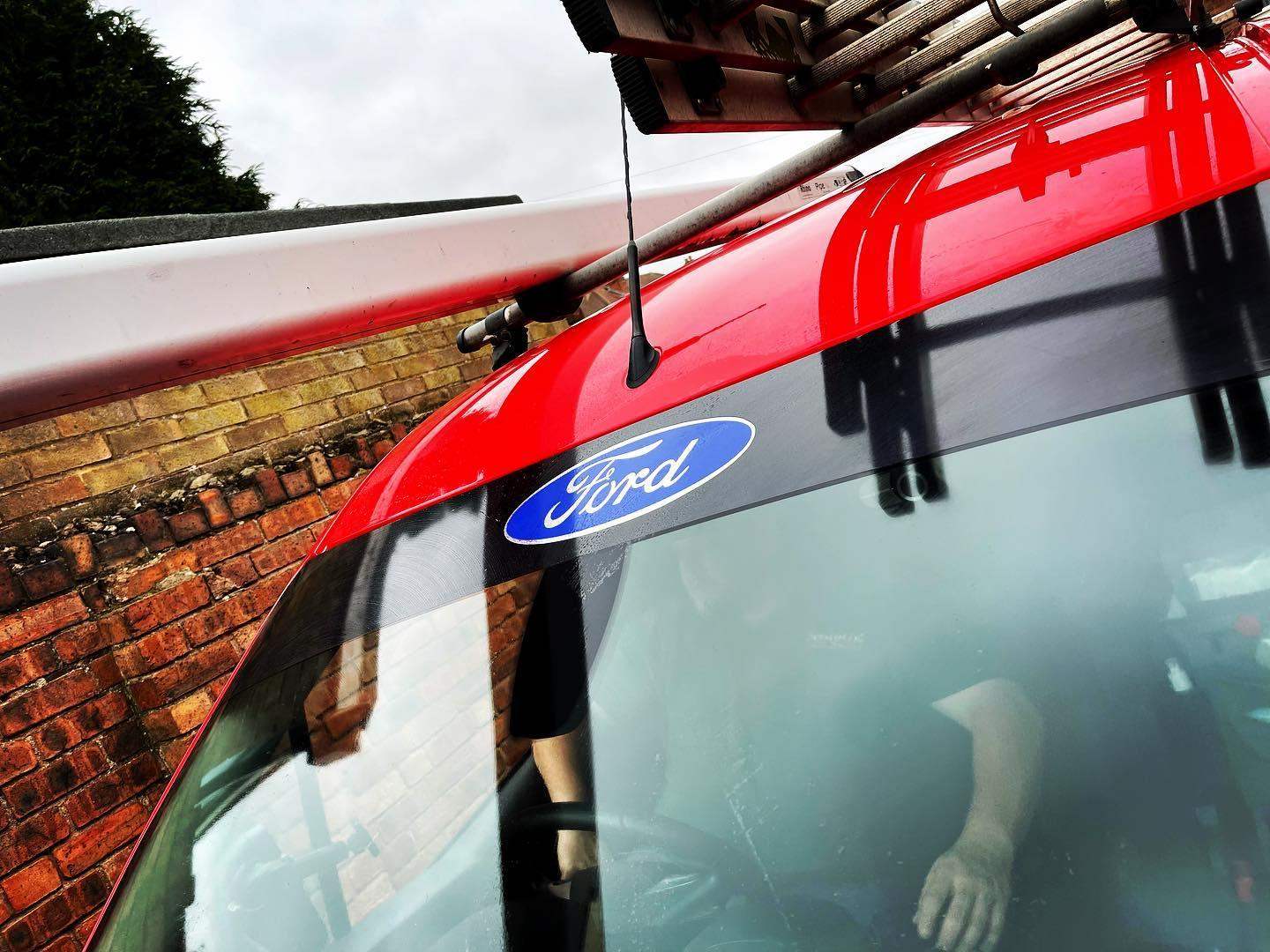 ford-sunstrip-vinyl-decal-visor-window-banner-rewrapsandgraphics - R&E Wraps and Graphics LTD - Ford Badge Sunstrip - ford badge, ford sunstrip, ford sunstrips, sunstrip, sunstrips