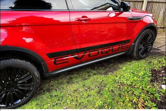 range-rover-evoque-2018-side-stripes-rewrapsandgraphics-1 - R&E Wraps and Graphics LTD - Range Rover Evoque Side Stripes