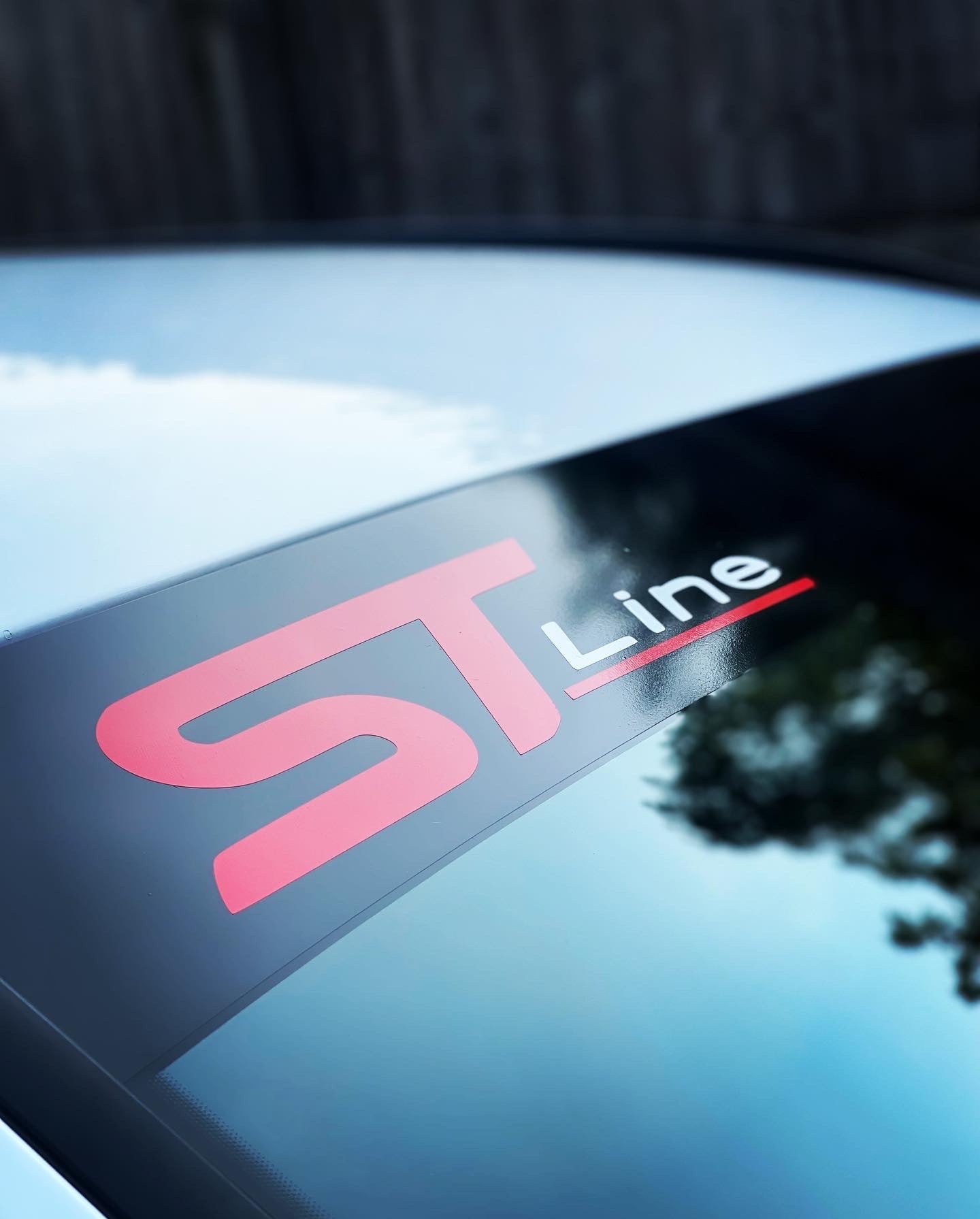 Ford ST Line Sunstrip – R&E Wraps and Graphics LTD