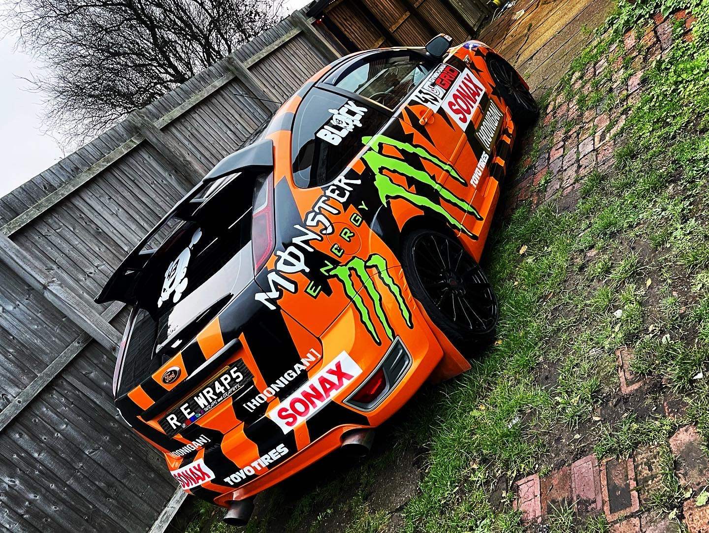 AC4EAC57-43D2-4D58-ACEA-D74C3B7AE56A - R&E Wraps and Graphics LTD - KPMF Sunset Orange Gloss Airelease - Kpmf, Vehicle wrap