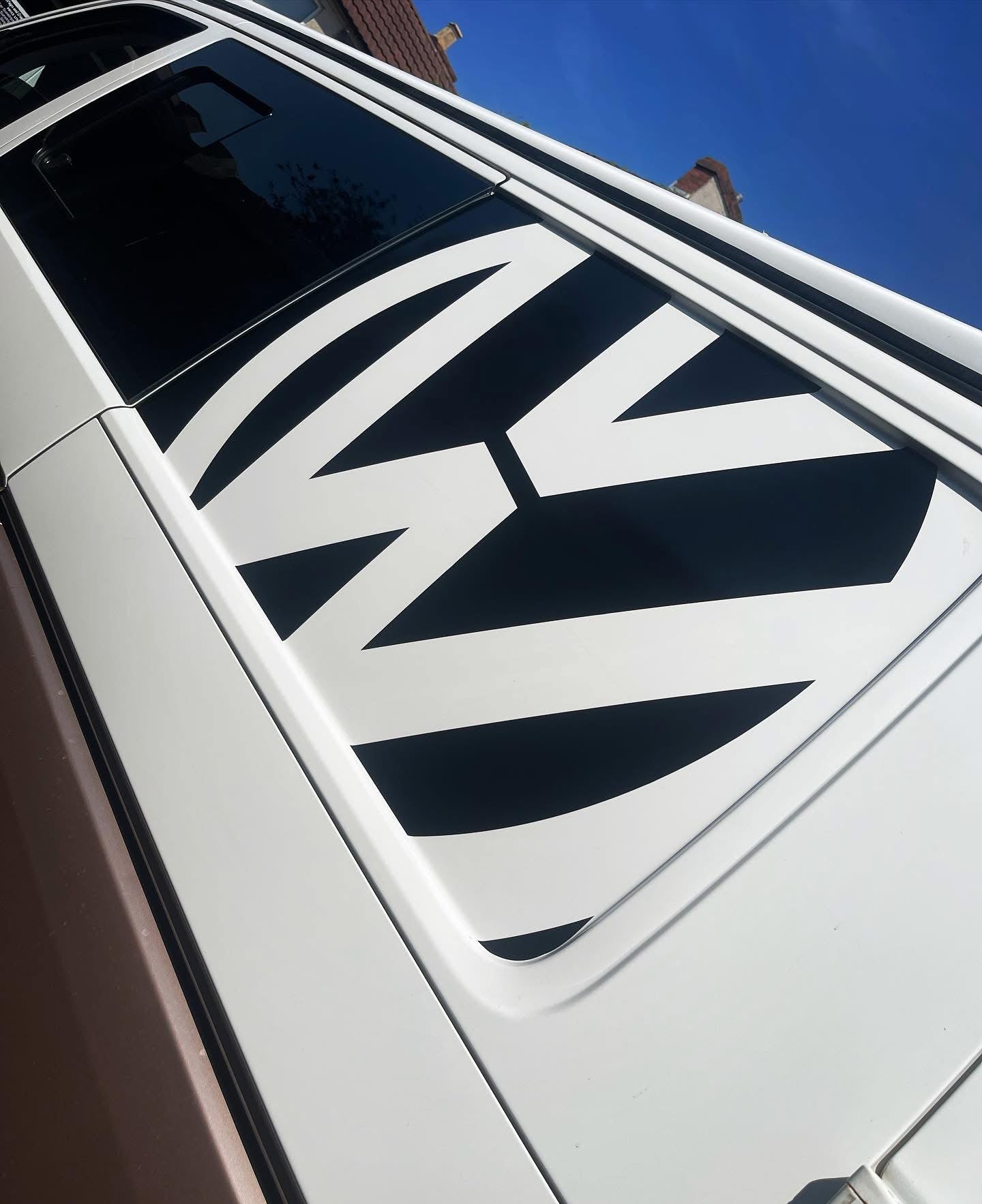 Volkswagen T5 T6 kurzer Radstand Seitenverkleidungsaufkleber x2