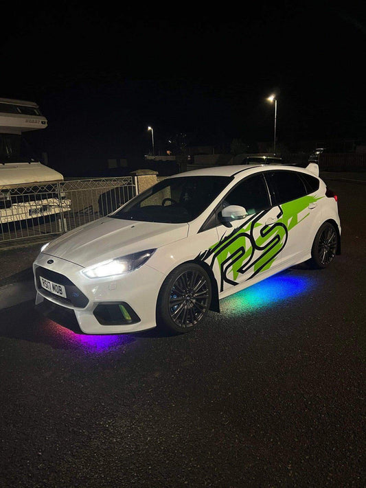 ford-focus-rs-graphic-kit-vinyl-decals-rewrapsandgraphics-1 - R&E Wraps and Graphics LTD - Ford Focus RS mk3 Graphic Kit - ford, ford focus rs, ford focus rs graphic kit, Ford Graphic Kits, graphic kits, rs graphic kit, rs graphics