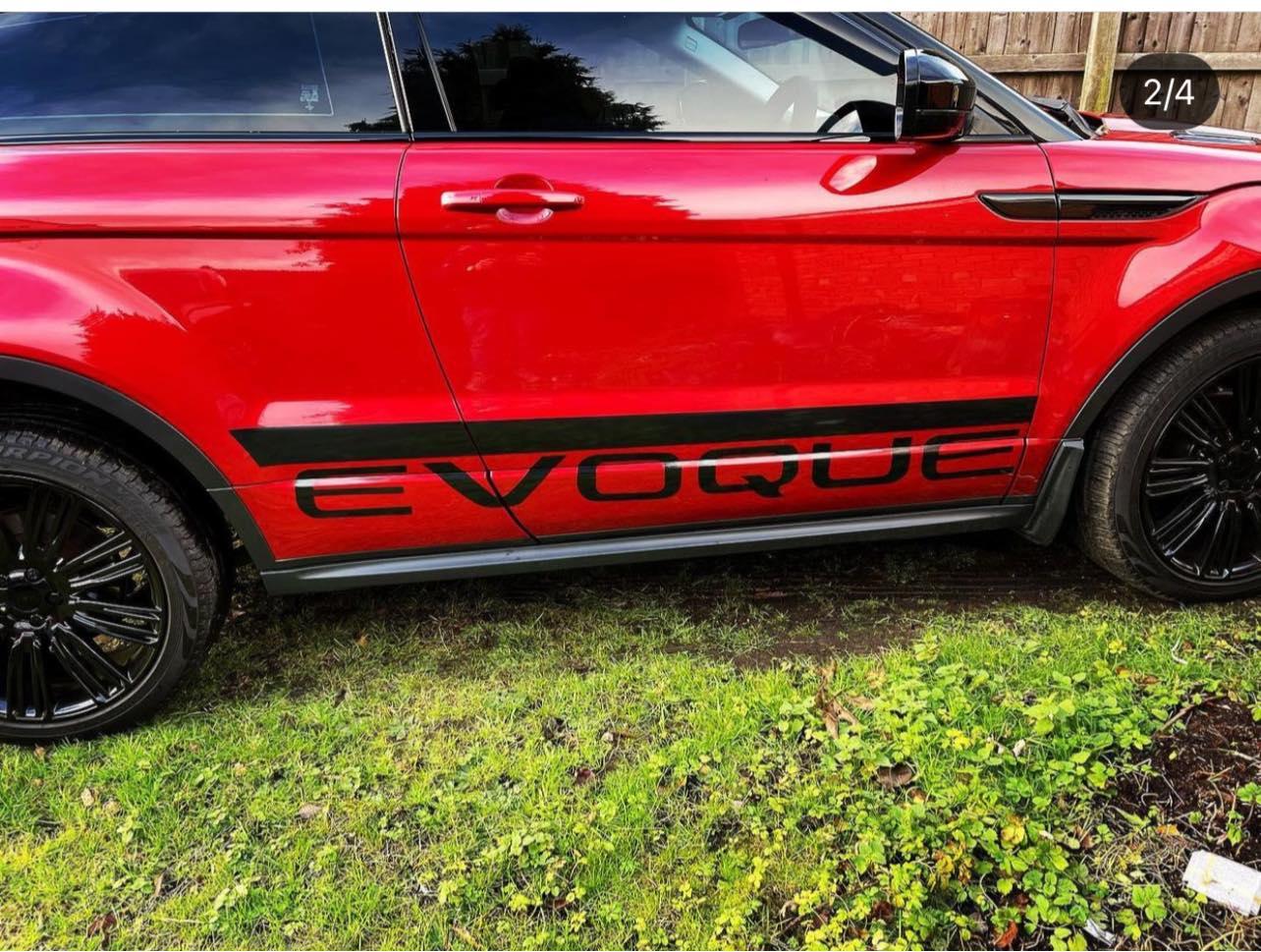 Range Rover Evoque 2018 Side Stripes - rewrapsandgraphics